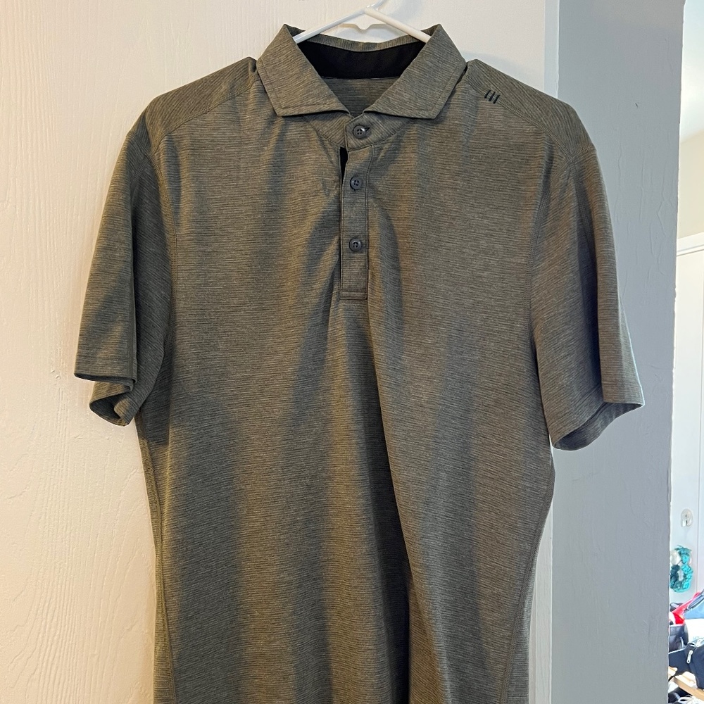 Lululemon Evolution Polo - Medium - Gator Green mini stripe